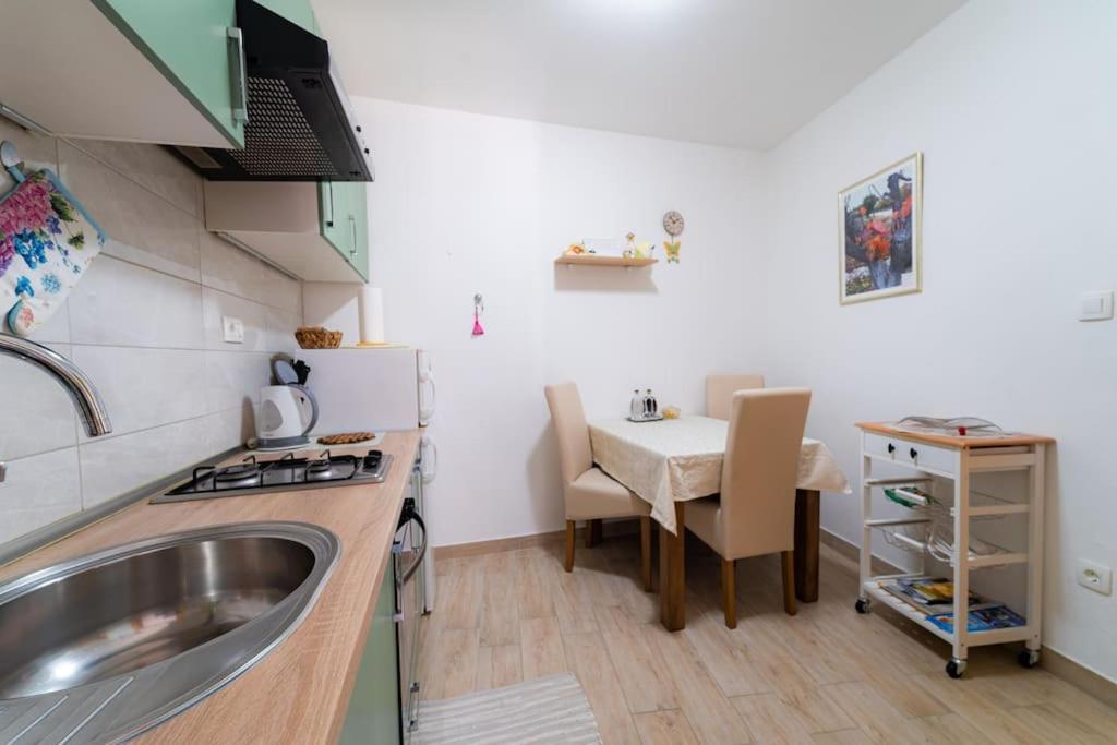 Charming Apartment In Old Town Сплит Экстерьер фото